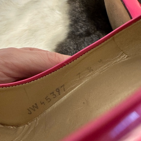 VINTAGE STUART WEITZMAN PINK PATENT LEATHER, PEEP TOE HEELS, SIZE: 7 1/2 - Picture 8 of 11